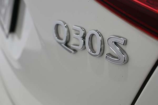 2019 INFINITI Q30 Sport H15