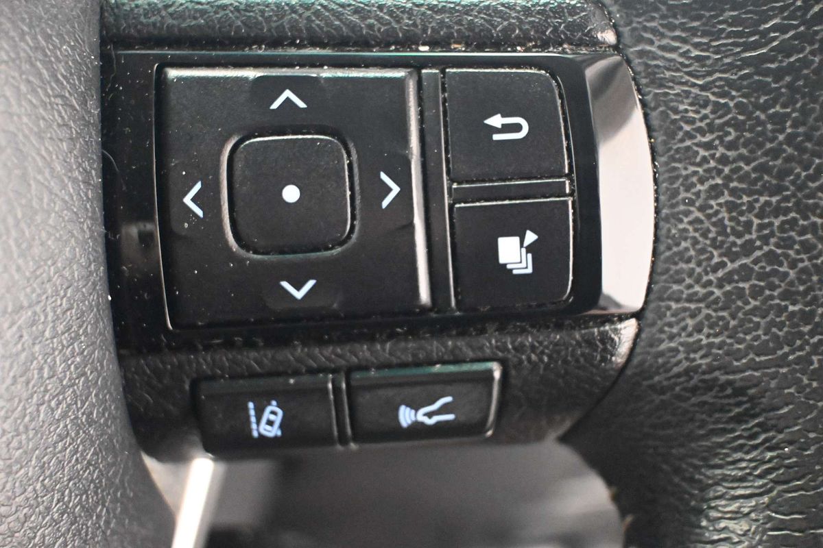 2020 Toyota Hilux SR5 GUN126R 4X4