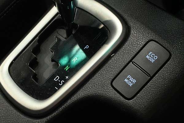 2020 Toyota Hilux SR5 GUN126R 4X4