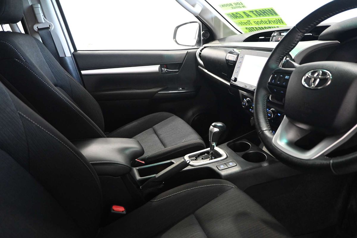 2020 Toyota Hilux SR5 GUN126R 4X4
