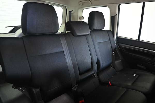 2016 Mitsubishi Pajero GLX NX