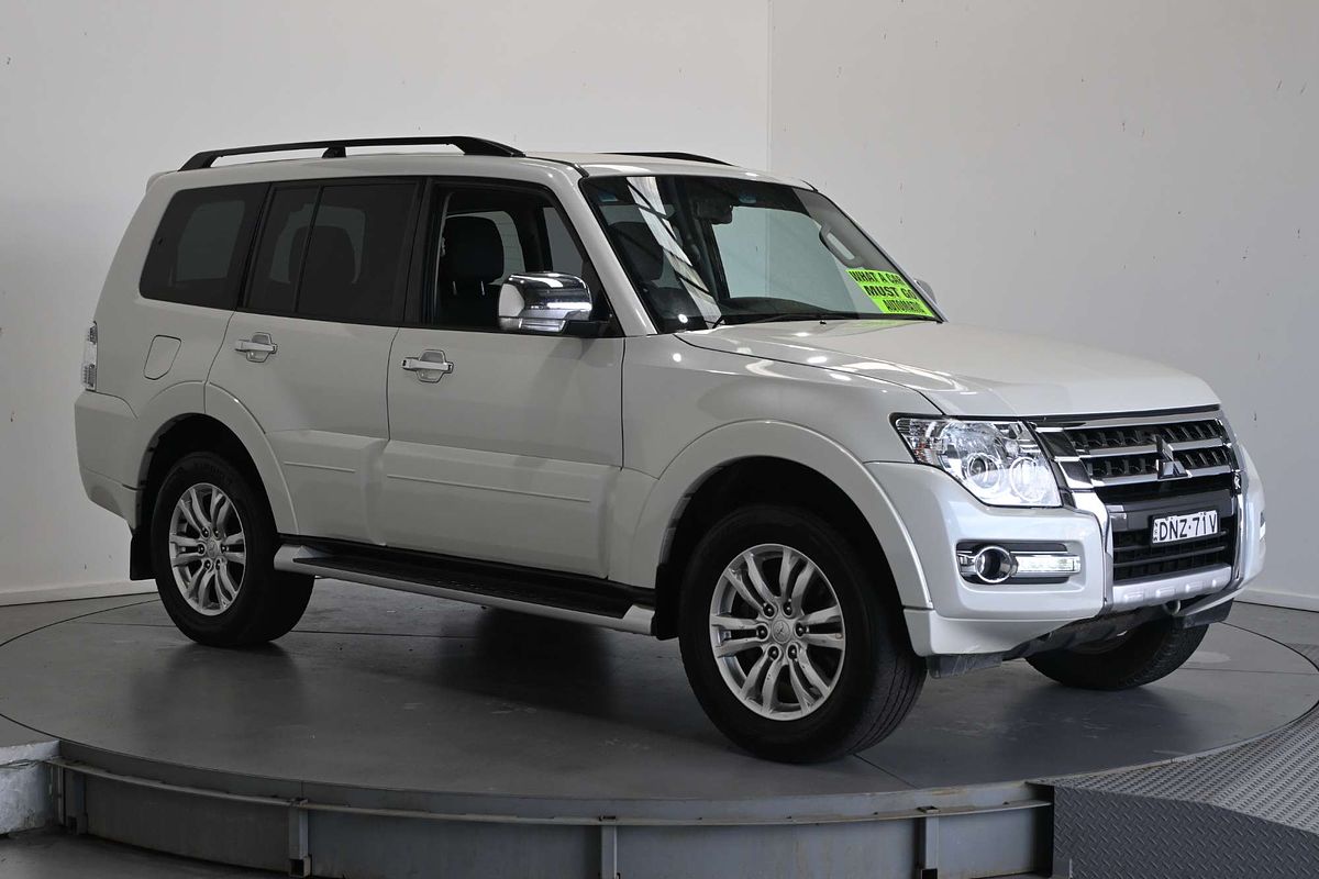 2016 Mitsubishi Pajero GLX NX
