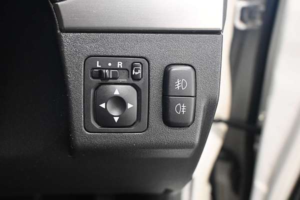 2016 Mitsubishi Pajero GLX NX