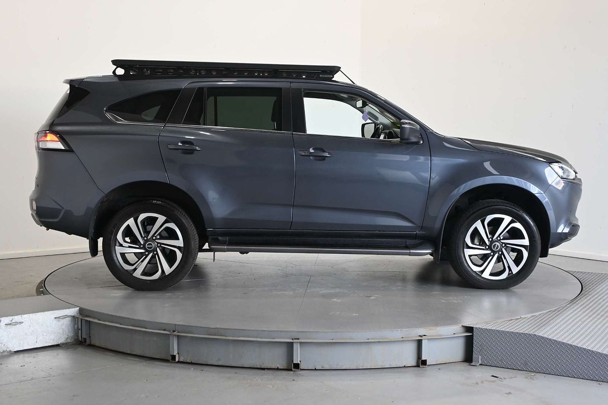 2022 Isuzu MU-X LS-T