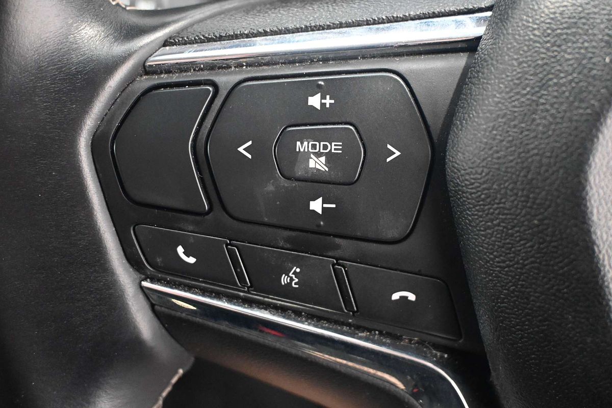 2022 Isuzu MU-X LS-T