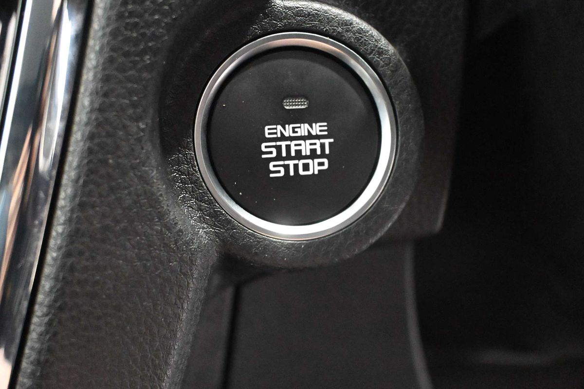 2022 Isuzu MU-X LS-T