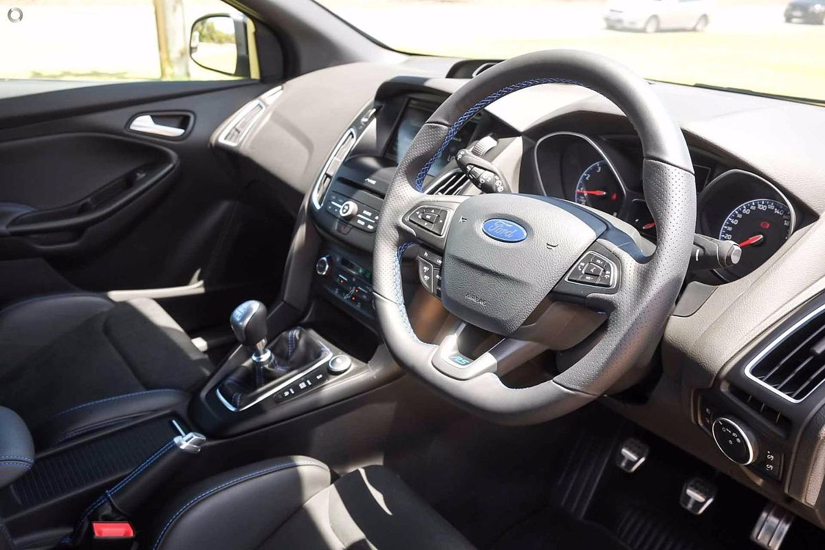 2016 Ford Focus RS LZ