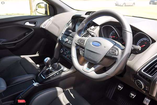 2016 Ford Focus RS LZ
