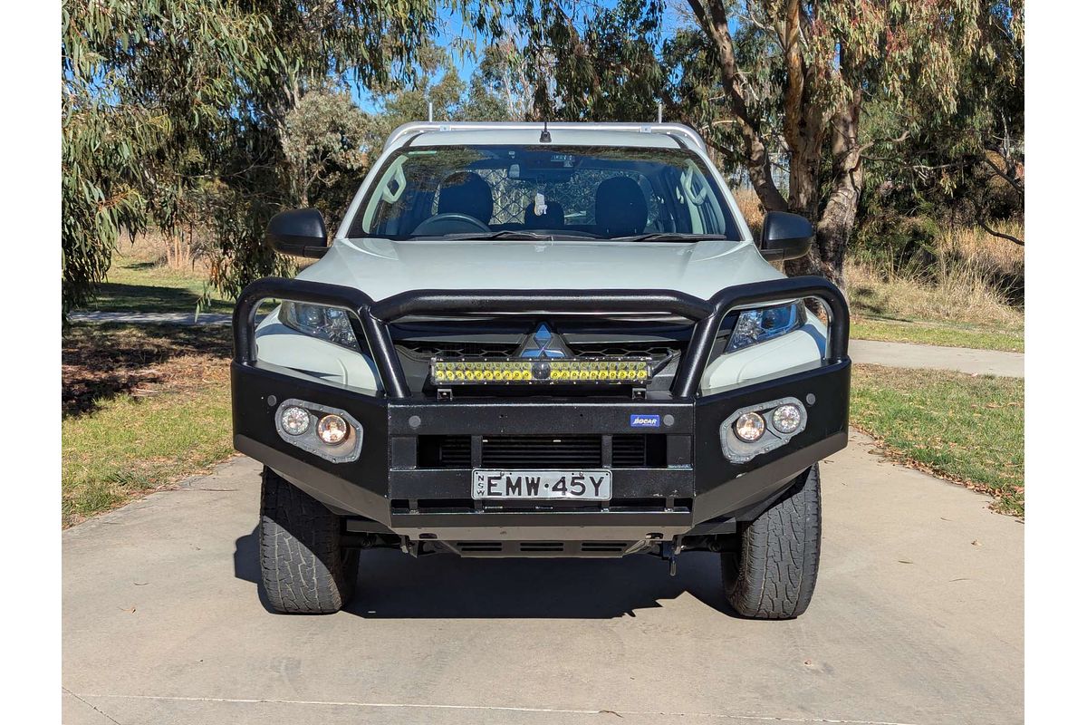 2020 Mitsubishi Triton GLX ADAS MR 4X4