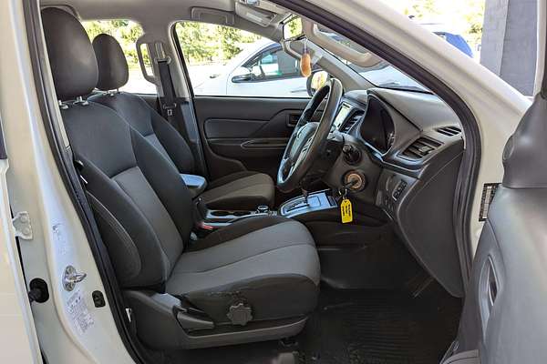 2020 Mitsubishi Triton GLX ADAS MR 4X4