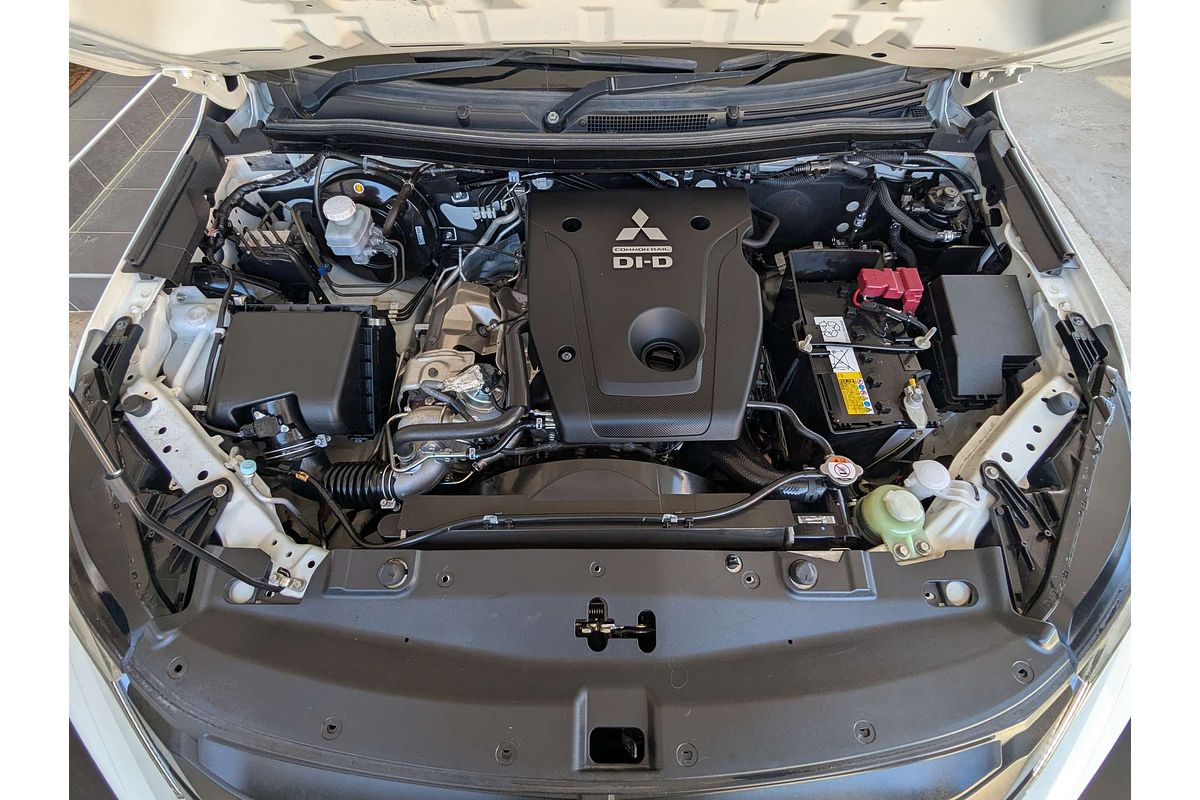 2020 Mitsubishi Triton GLX ADAS MR 4X4