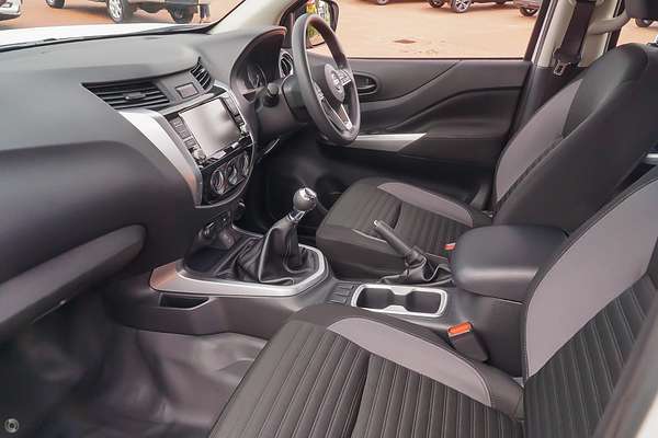 2025 Nissan Navara SL D23 4X4