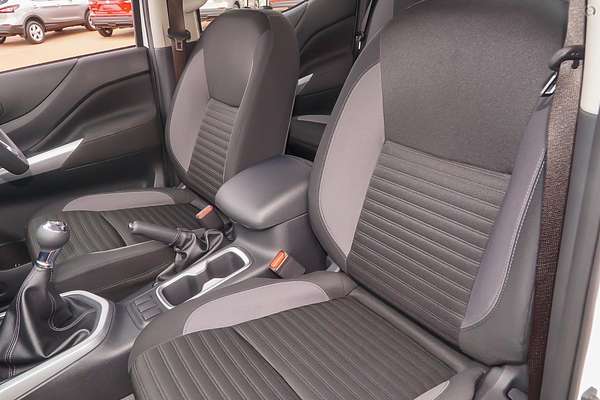 2025 Nissan Navara SL D23 4X4