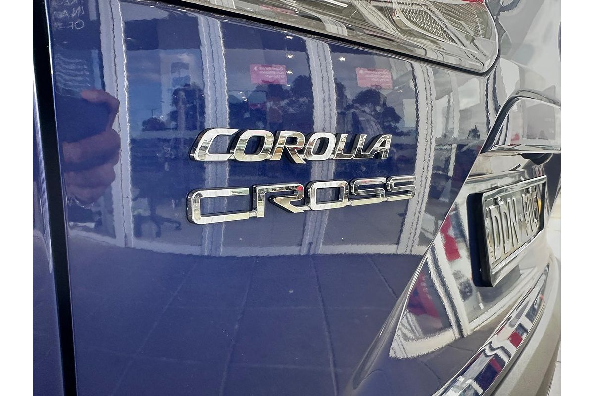 2024 Toyota Corolla Cross GXL MXGH15R