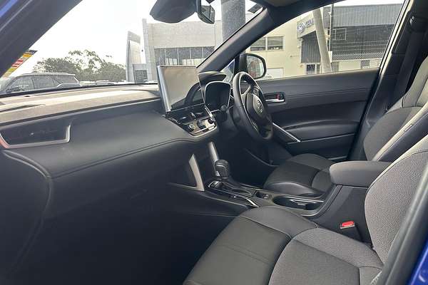 2024 Toyota Corolla Cross GXL MXGH15R