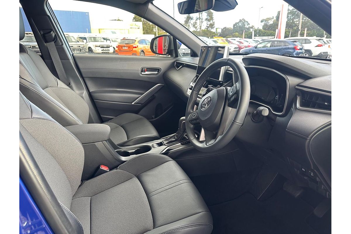 2024 Toyota Corolla Cross GXL MXGH15R