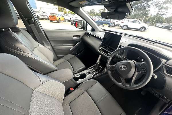 2024 Toyota Corolla Cross GXL MXGH15R