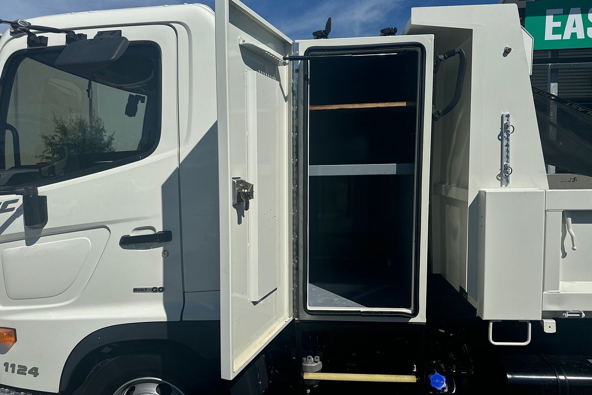 2023 Hino 500 Series FC1124 Tipper