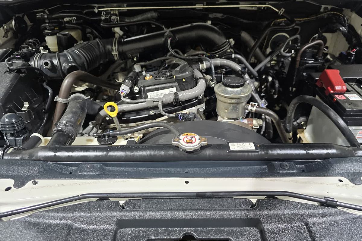2022 Toyota Hilux Workmate TGN121R Rear Wheel Drive