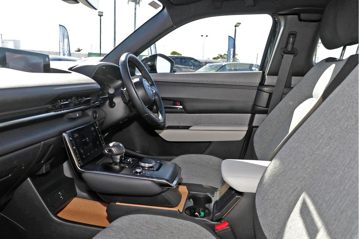 2023 Mazda MX-30 G20e Evolve DR Series