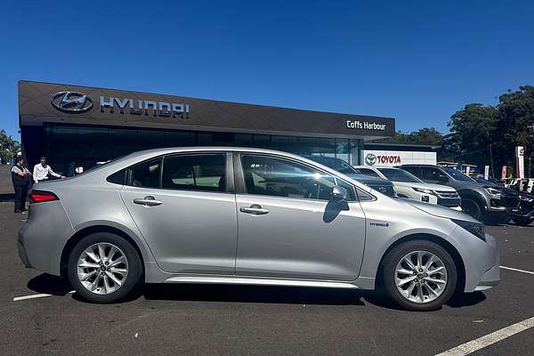 2022 Toyota Corolla Ascent Sport Hybrid ZWE211R