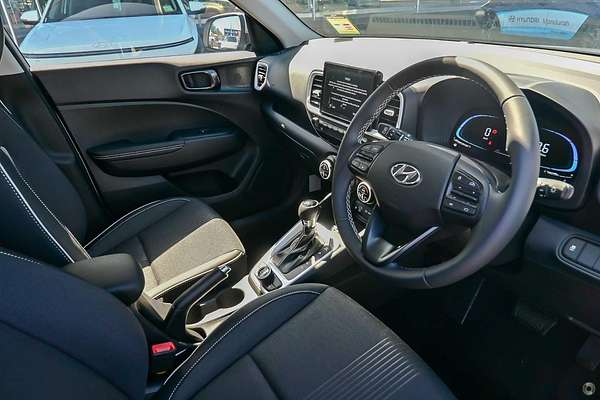 2025 Hyundai Venue Elite QX.V5