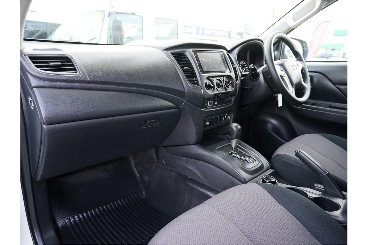 2022 Mitsubishi Triton GLX MR 4X4