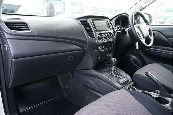 2022 Mitsubishi Triton GLX MR 4X4