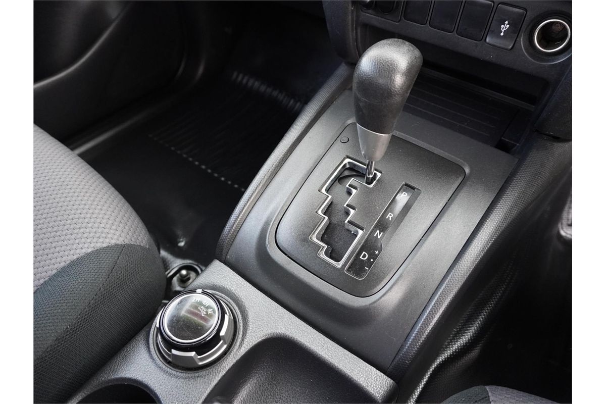 2022 Mitsubishi Triton GLX MR 4X4