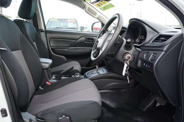 2022 Mitsubishi Triton GLX MR 4X4