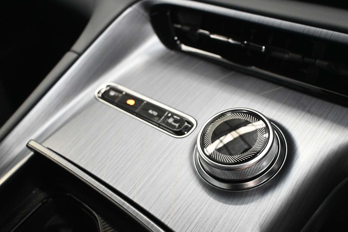 2025 Geely EX5 Inspire E245