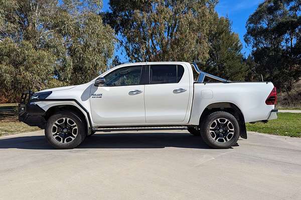 2022 Toyota Hilux SR5 GUN126R 4X4