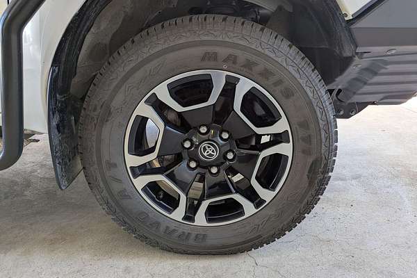 2022 Toyota Hilux SR5 GUN126R 4X4