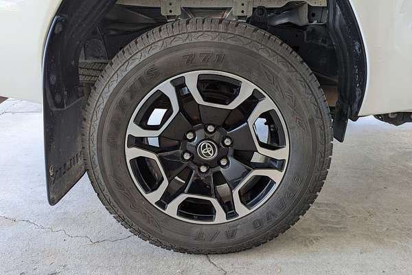 2022 Toyota Hilux SR5 GUN126R 4X4