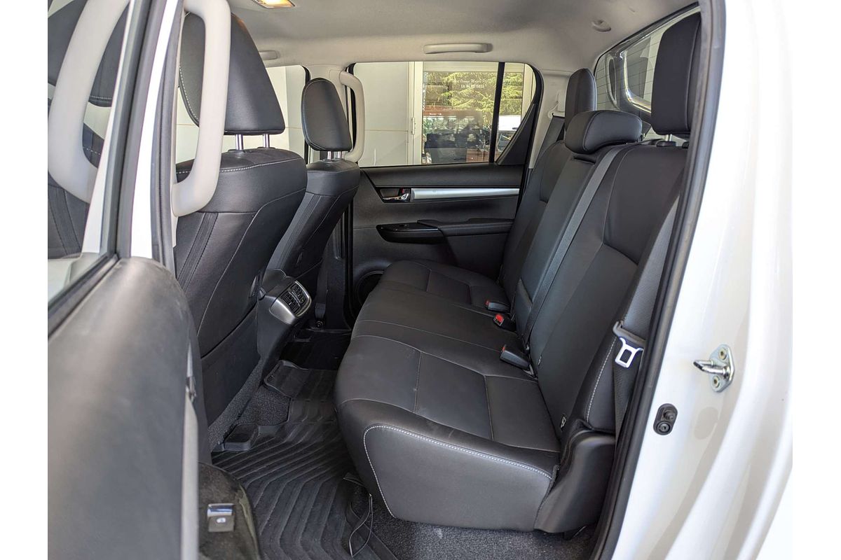 2022 Toyota Hilux SR5 GUN126R 4X4