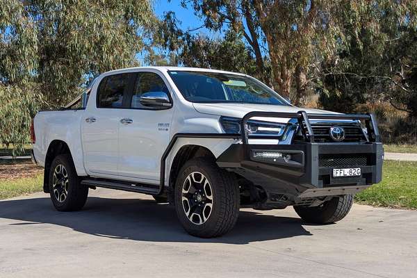 2022 Toyota Hilux SR5 GUN126R 4X4
