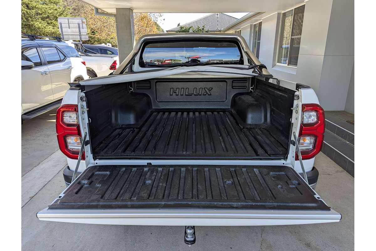 2022 Toyota Hilux SR5 GUN126R 4X4