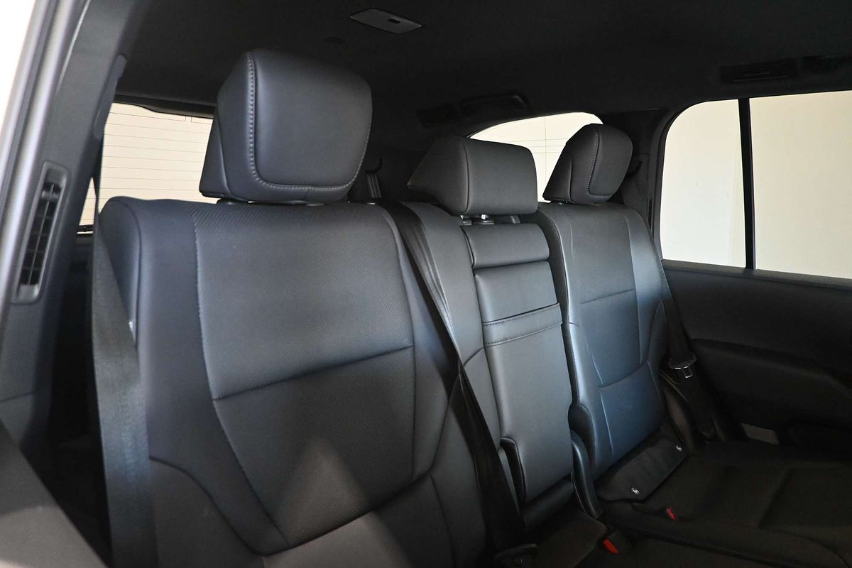 2024 Toyota Landcruiser VX FJA300R