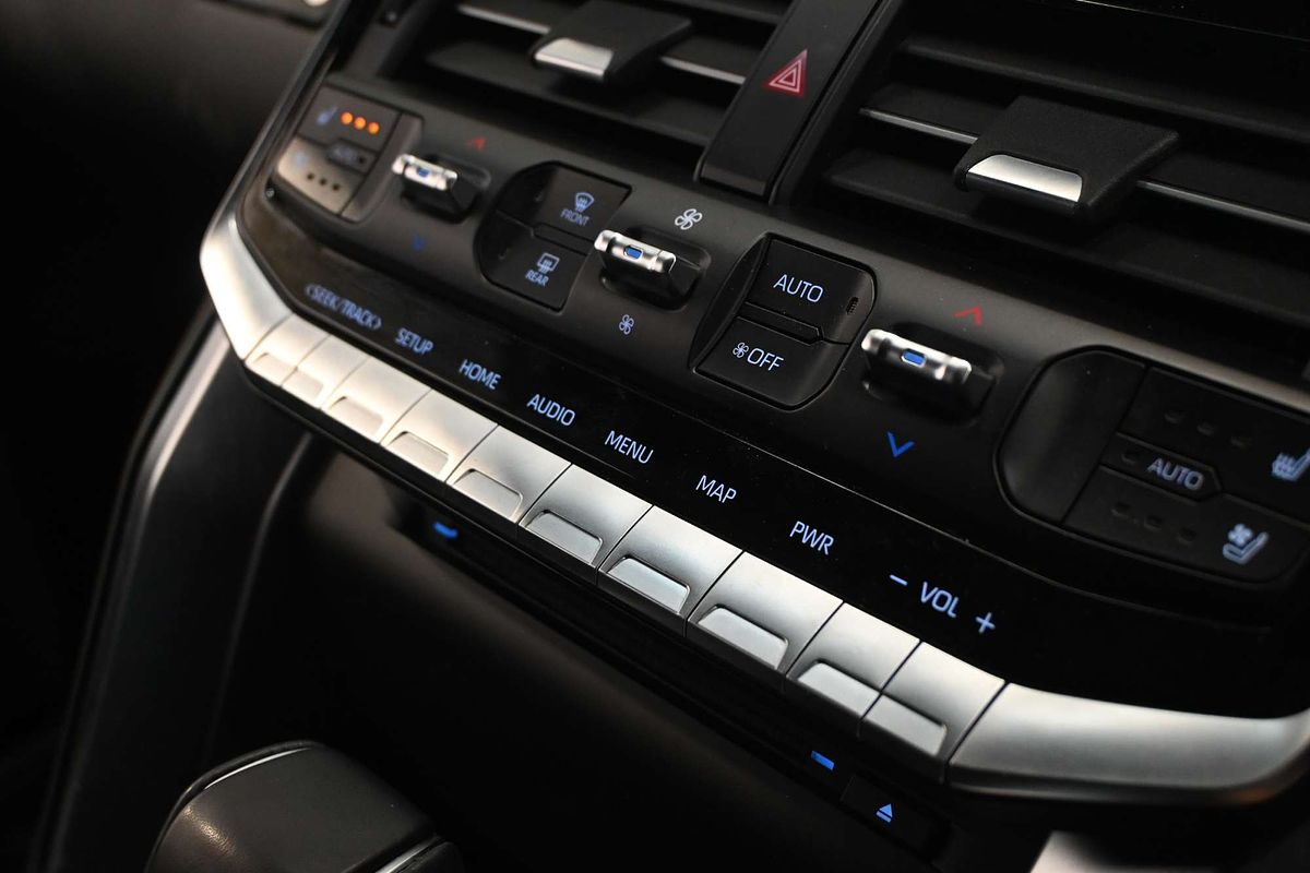 2024 Toyota Landcruiser VX FJA300R