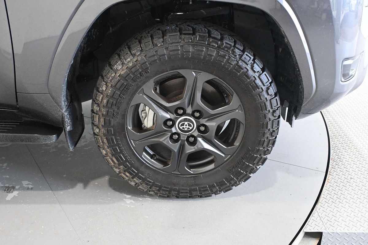 2024 Toyota Landcruiser VX FJA300R
