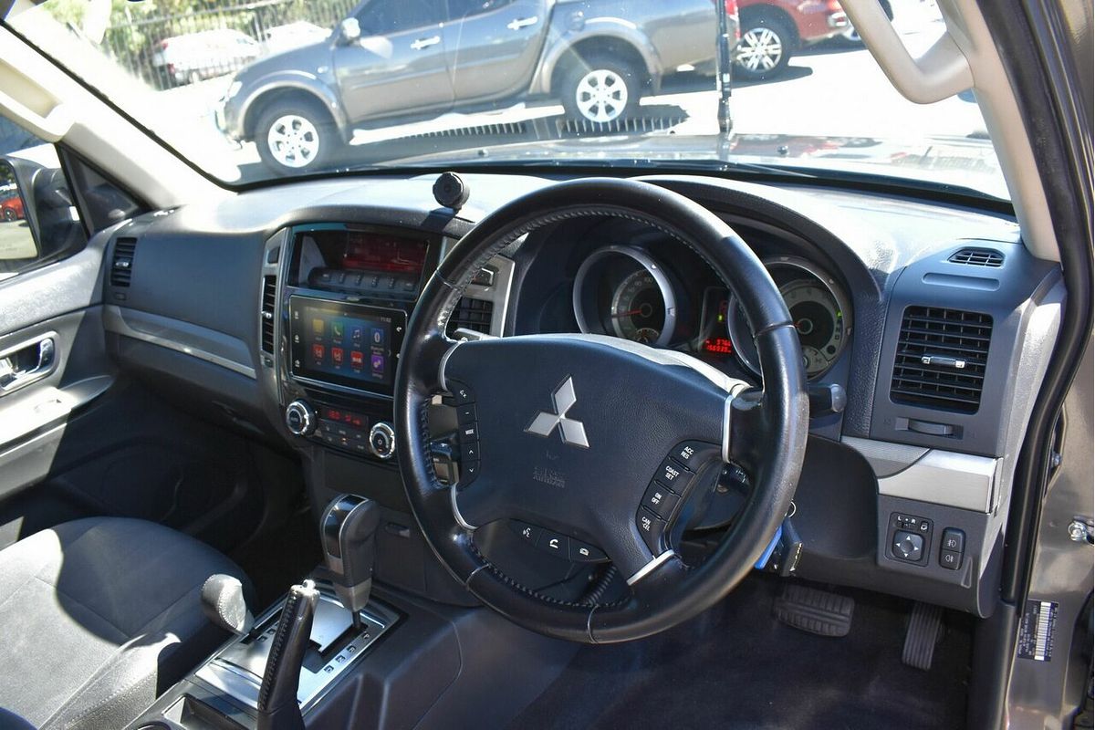 2017 Mitsubishi Pajero GLX NX