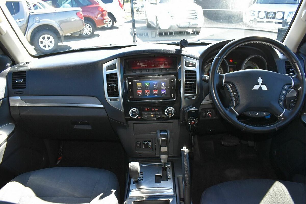 2017 Mitsubishi Pajero GLX NX