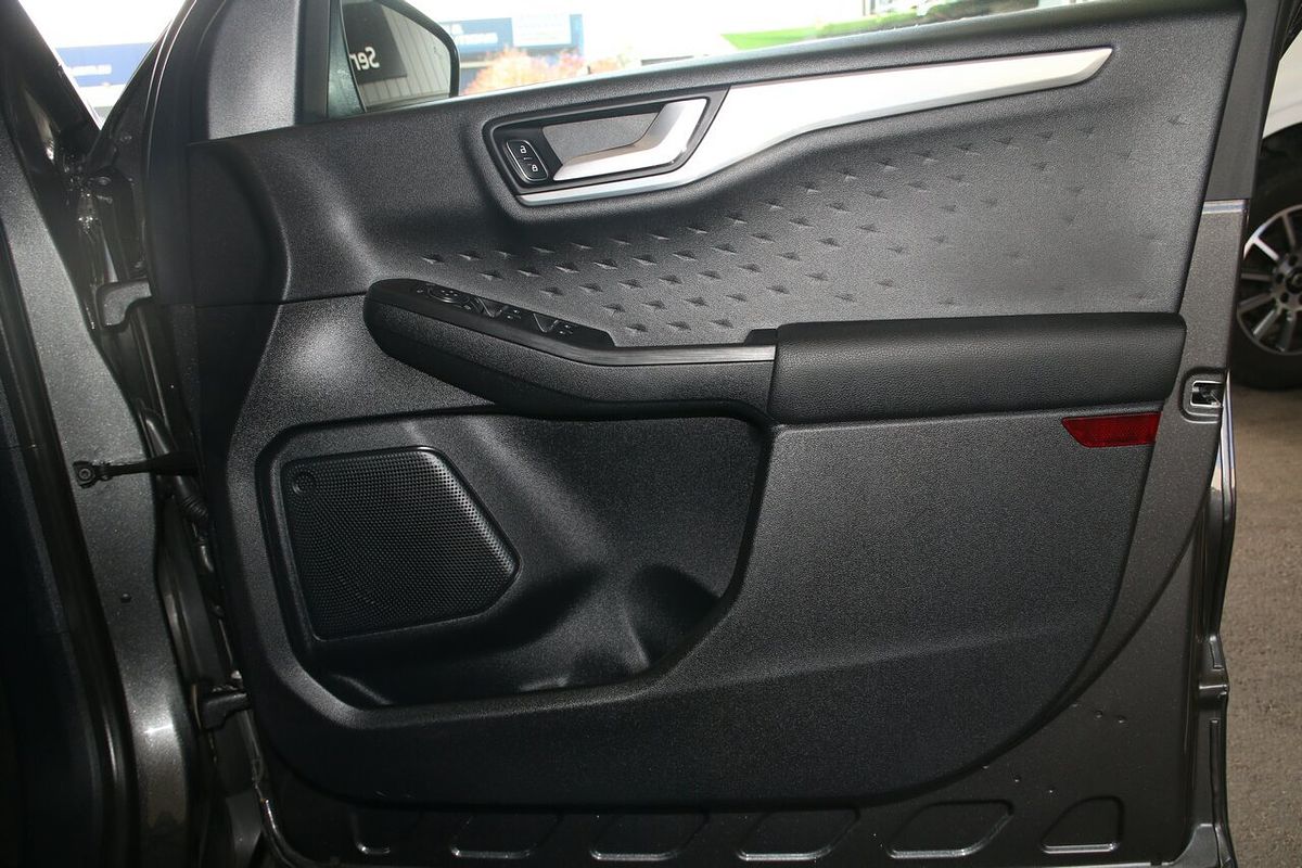 2020 Ford Escape ZH