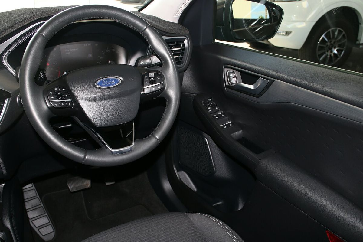 2020 Ford Escape ZH