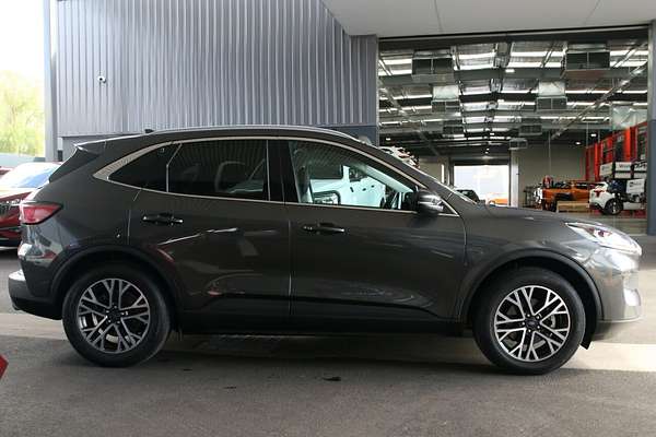 2020 Ford Escape ZH