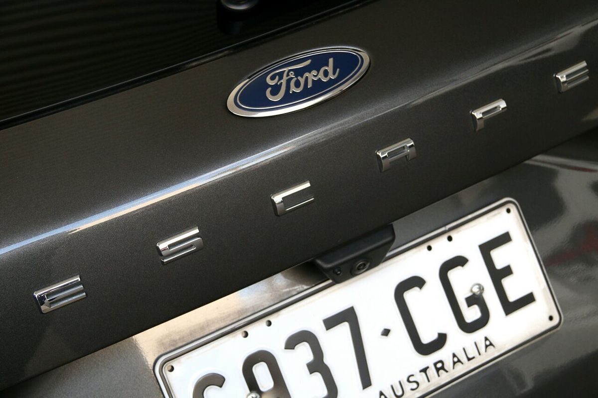 2020 Ford Escape ZH