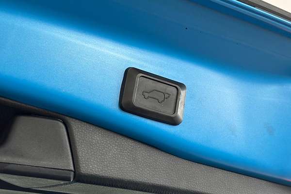 2019 Toyota RAV4 Edge AXAA54R