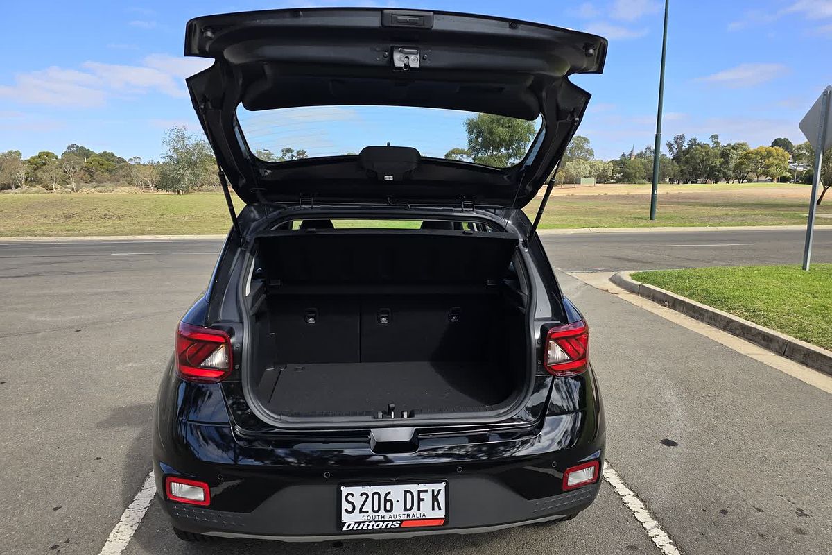 2025 Hyundai Venue Active QX.V5