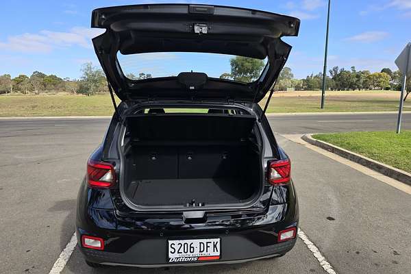 2025 Hyundai Venue Active QX.V5