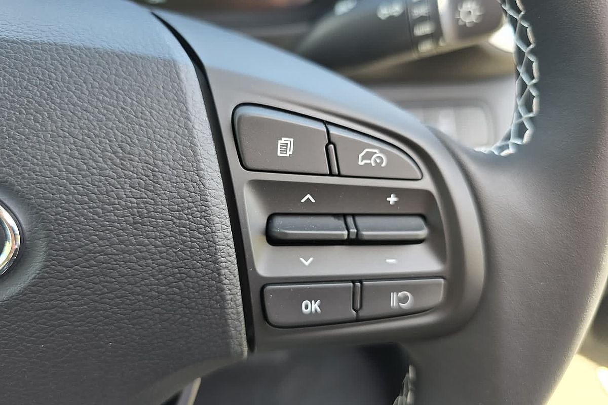 2025 Hyundai Venue Active QX.V5